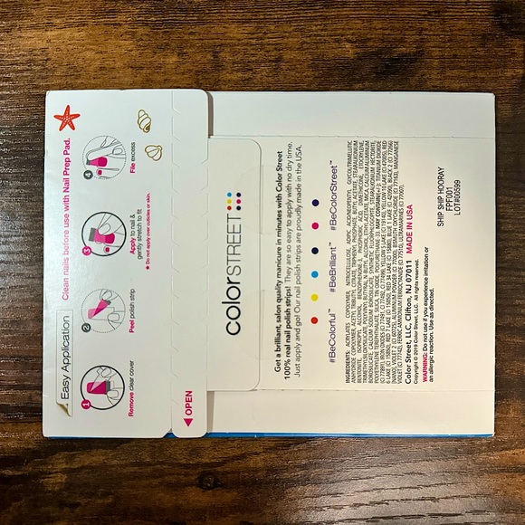 Color Street - Ship Ship Hooray, Pedicure (Hard to Find set) - Picture 5 of 5